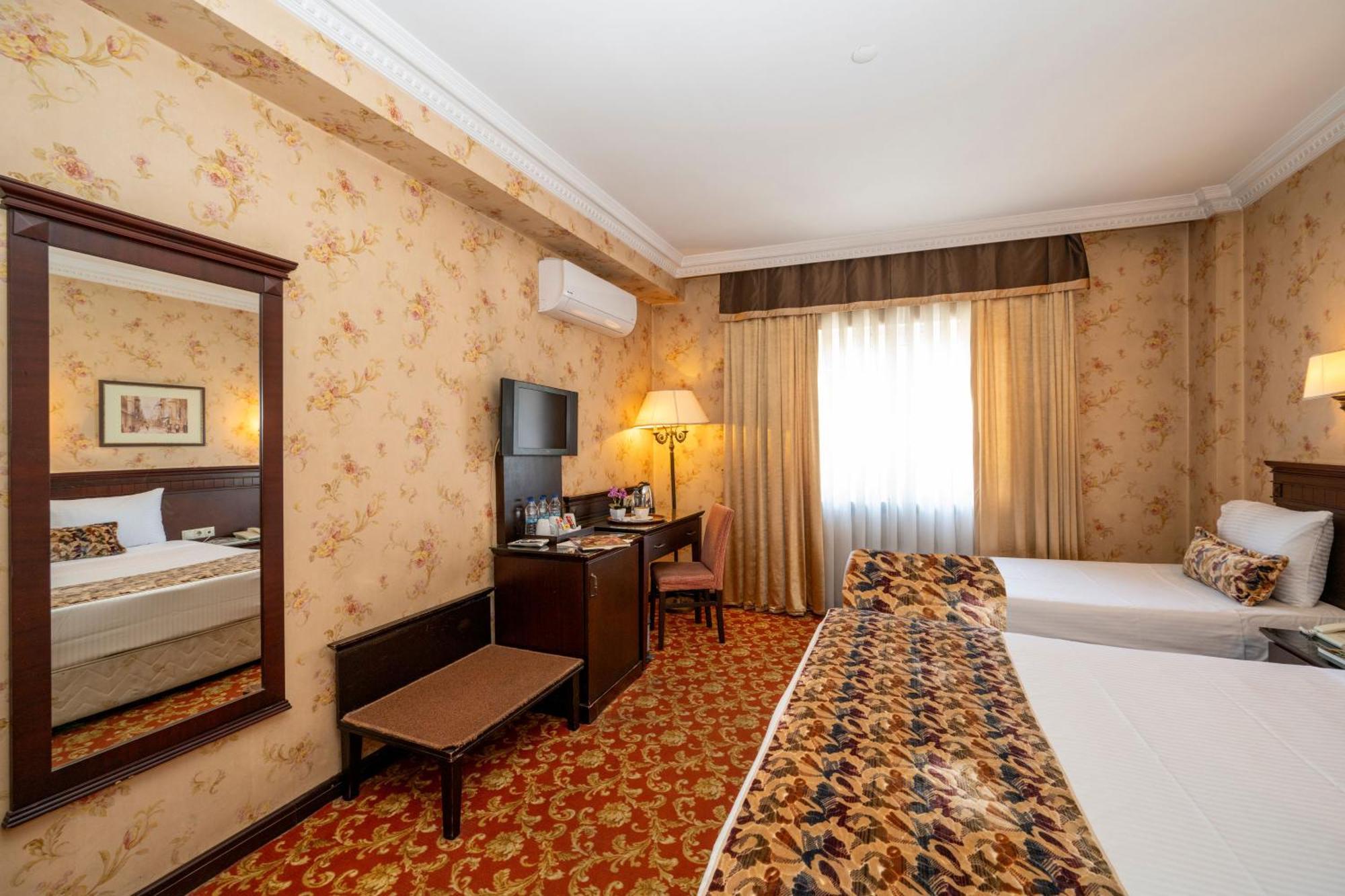 Pera Rose Hotel & Spa Istanbul Exterior photo