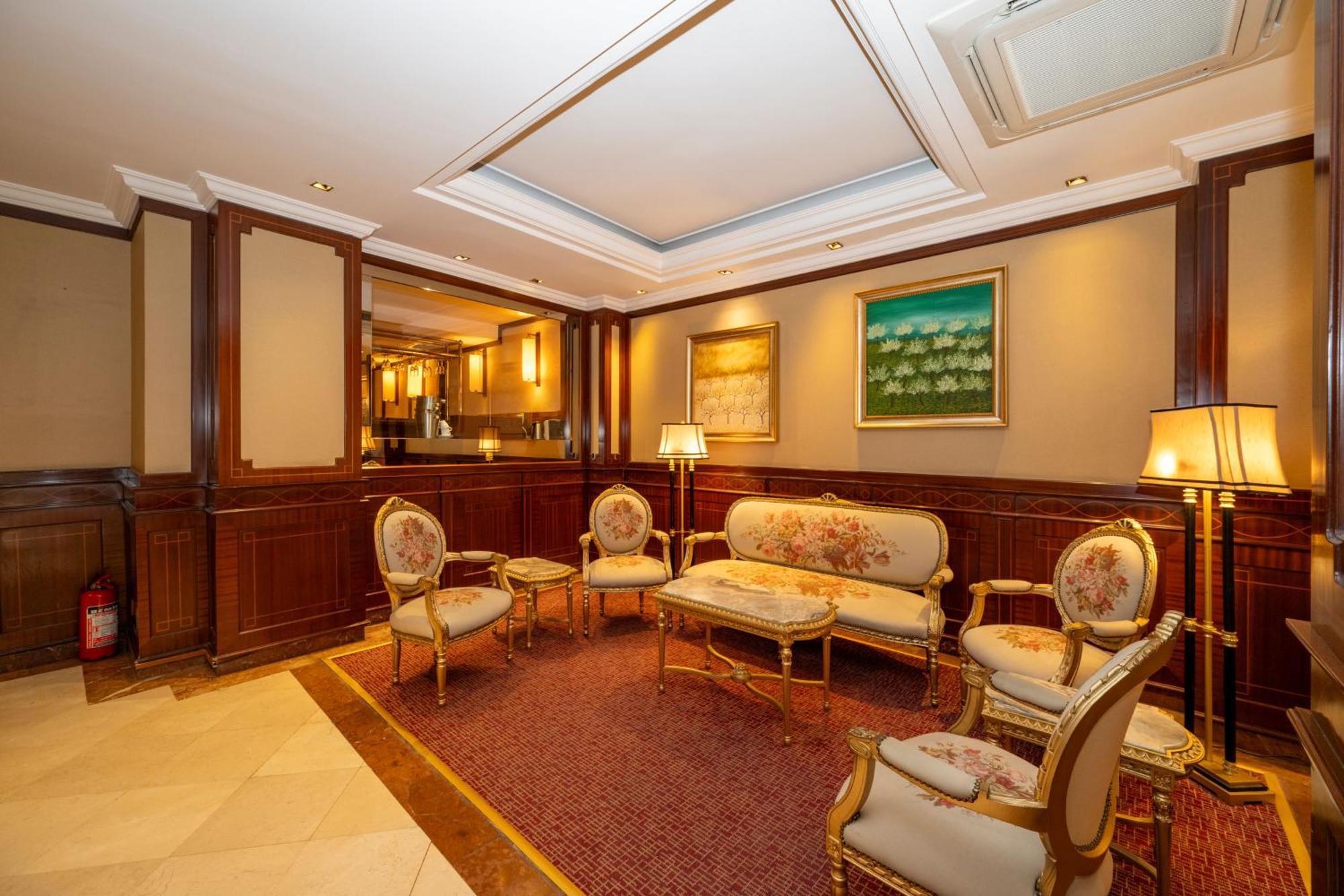 Pera Rose Hotel & Spa Istanbul Exterior photo