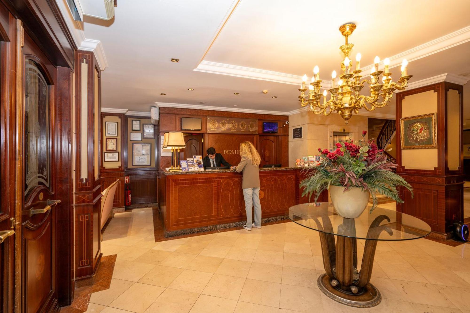 Pera Rose Hotel & Spa Istanbul Exterior photo