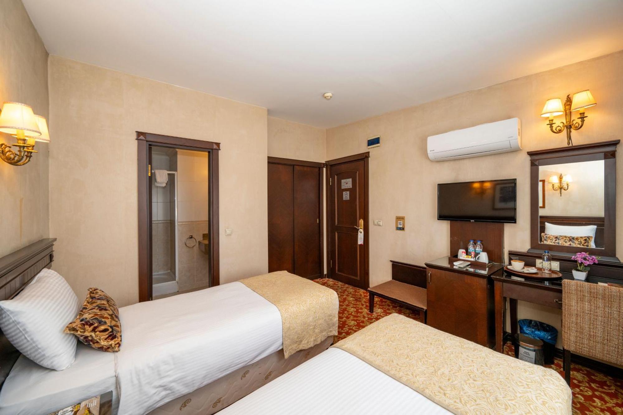 Pera Rose Hotel & Spa Istanbul Exterior photo