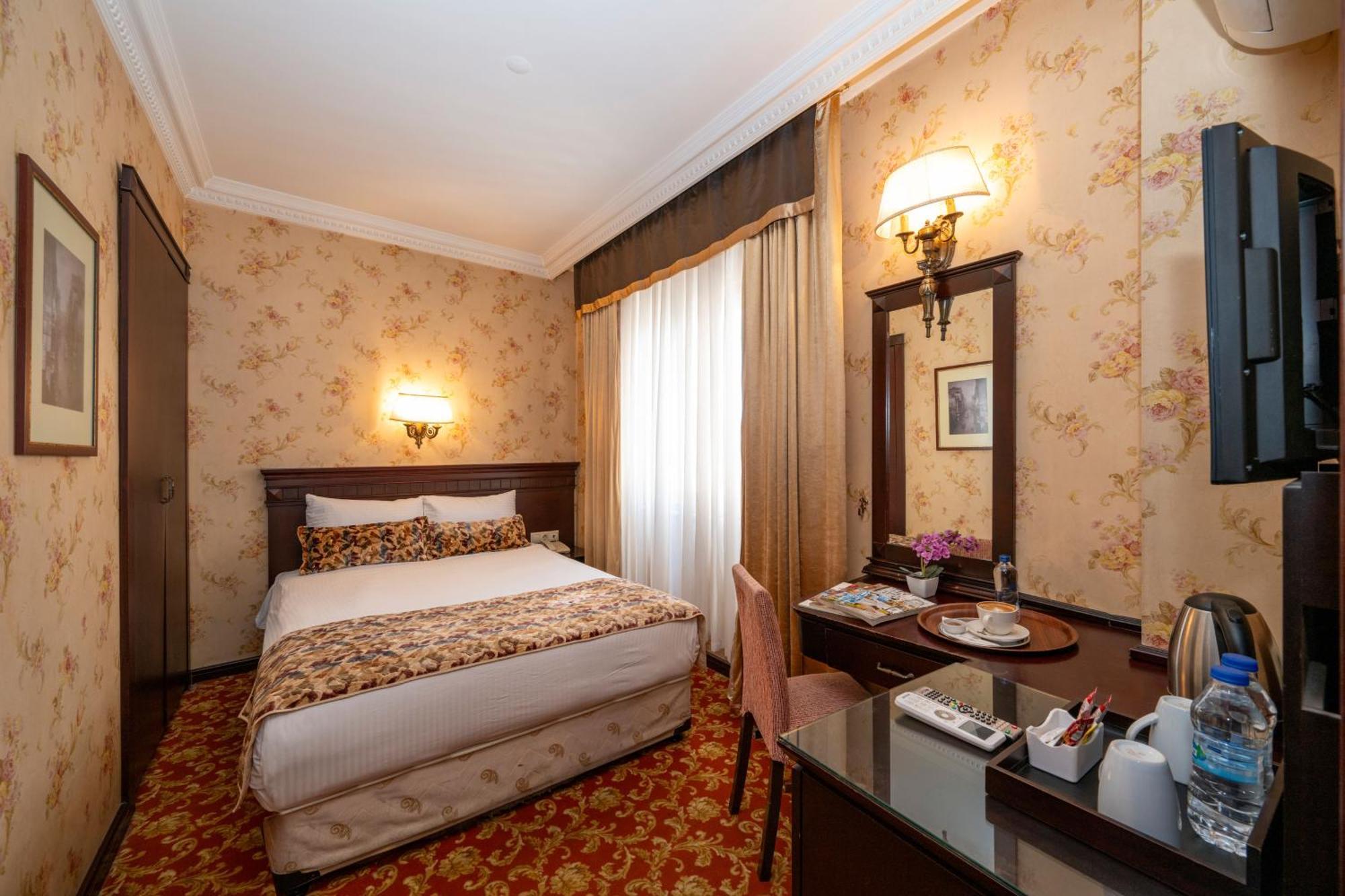 Pera Rose Hotel & Spa Istanbul Exterior photo