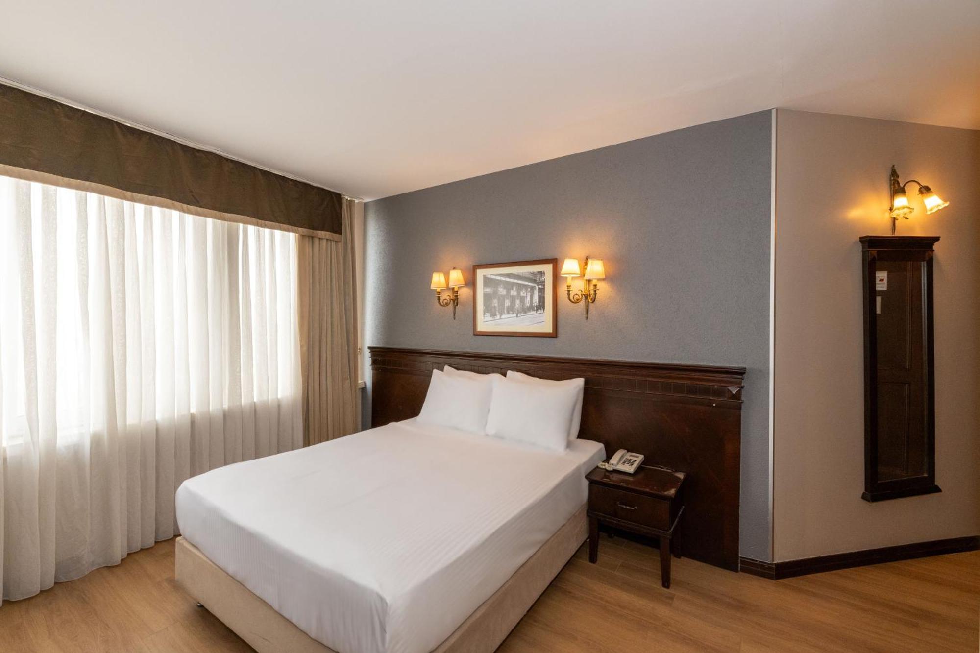 Pera Rose Hotel & Spa Istanbul Exterior photo
